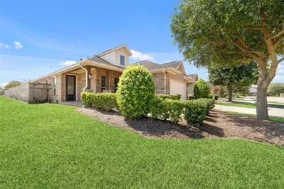 5503 Keystone Bay Court, Fulshear, TX 77441 - Photo 2