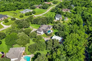 8518 Hall's Retreat Ct, Missouri City, TX 77459 - Photo 4