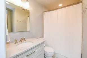 8518 Hall's Retreat Ct, Missouri City, TX 77459 - Photo 32