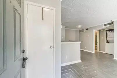 12550 Whittington Drive #303, Houston, TX 77077 - Photo 4
