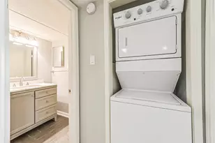 12550 Whittington Dr, Houston, TX 77077 - Photo 20