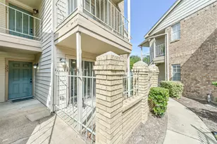 12550 Whittington Dr, Houston, TX 77077 - Photo 2