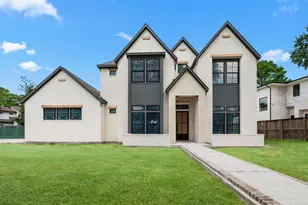 752 W 43rd St, Houston, TX 77018 - Photo 1