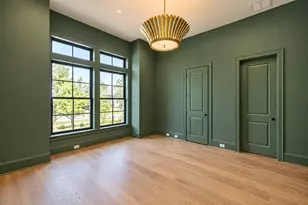752 W 43rd St, Houston, TX 77018 - Photo 8