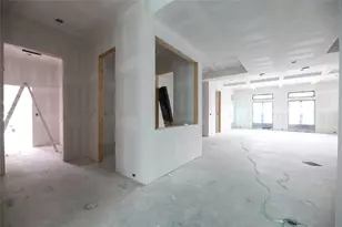 752 W 43rd St, Houston, TX 77018 - Photo 16