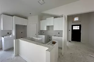 3126 Emerald Hills Dr, Angleton, TX 77515 - Photo 4