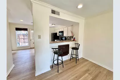 2002 Gentryside Drive #103, Houston, TX 77077 - Photo 4