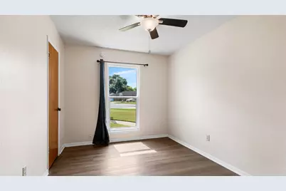 503 Allen Court, Alvin, TX 77511 - Photo 16