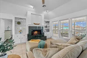 933 Bonita St, Bayou Vista, TX 77563 - Photo 8