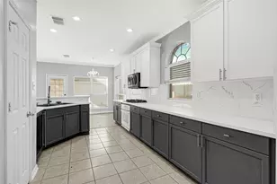 675 Lazy Ln, League City, TX 77573 - Photo 8