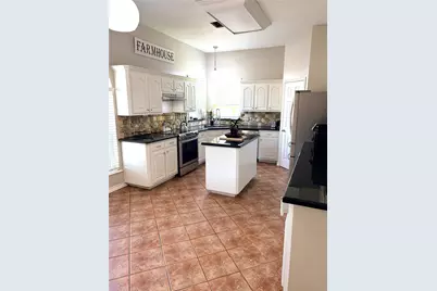 3230 W Meadow Lane, Dickinson, TX 77539 - Photo 8