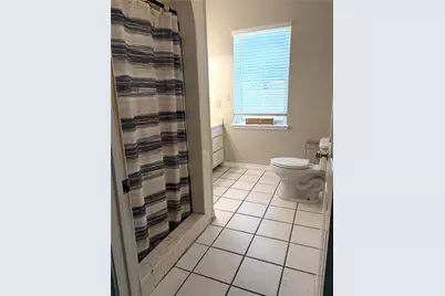 3230 W Meadow Lane, Dickinson, TX 77539 - Photo 14