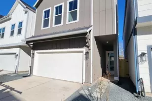 6714 Parker Grv Ln, Houston, TX 77076 - Photo 2