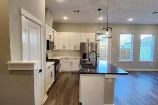 6714 Parker Grv Ln, Houston, TX 77076 - Photo 12
