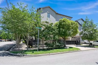 2101 Elmen Street, Houston, TX 77019 - Photo 2