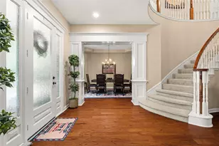 131 E Beckonvale Cir, The Woodlands, TX 77382 - Photo 8
