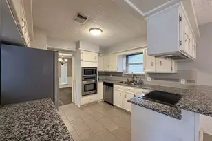 2006 Hamlin Valley Dr, Houston, TX 77090 - Photo 6