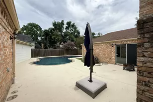 2006 Hamlin Valley Dr, Houston, TX 77090 - Photo 22