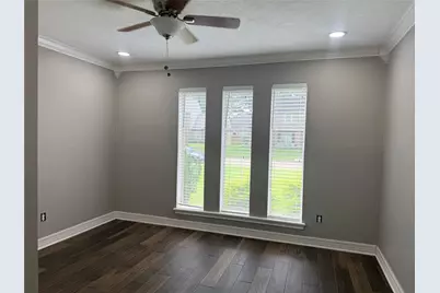 2006 Hamlin Valley Drive, Houston, TX 77090 - Photo 12
