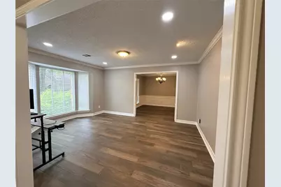 2006 Hamlin Valley Drive, Houston, TX 77090 - Photo 4