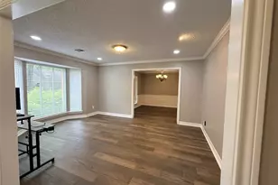 2006 Hamlin Valley Dr, Houston, TX 77090 - Photo 4