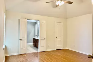 7808 Colonial Ln, Houston, TX 77051 - Photo 14