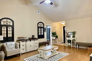 7808 Colonial Ln, Houston, TX 77051 - Photo 8