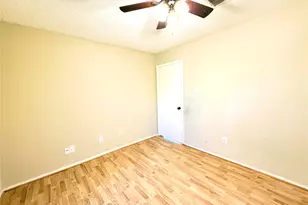 11223 Voltaire Dr, Houston, TX 77065 - Photo 12