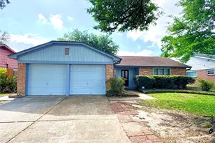 11223 Voltaire Dr, Houston, TX 77065 - Photo 2