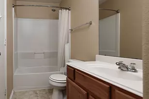 127 Hockenberry Ct, The Woodlands, TX 77385 - Photo 12