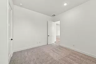 12202 Denham Dr, Mont Belvieu, TX 77523 - Photo 14