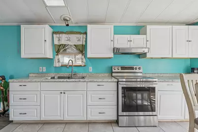 242 Pear Street, Livingston, TX 77351 - Photo 10