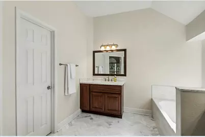 1102 Hathorn Way Drive, Houston, TX 77094 - Photo 34