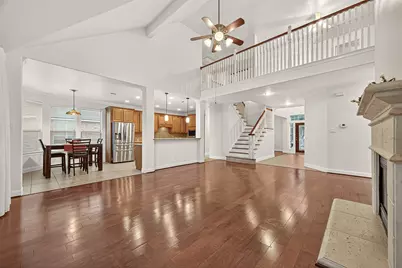 4802 N Pine Brook Way, Houston, TX 77059 - Photo 10