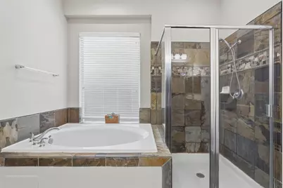133 E Frontera Circle, The Woodlands, TX 77382 - Photo 30
