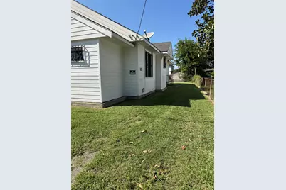 1603 Campbell Street, Houston, TX 77009 - Photo 6