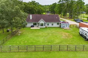 237 County Road 6401, Dayton, TX 77535 - Photo 40
