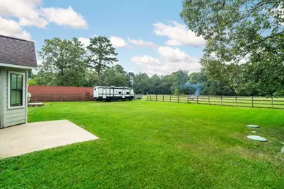 237 County Road 6401, Dayton, TX 77535 - Photo 34