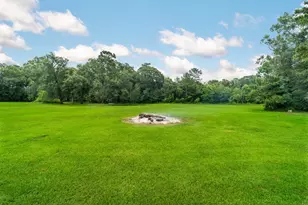 237 County Road 6401, Dayton, TX 77535 - Photo 38