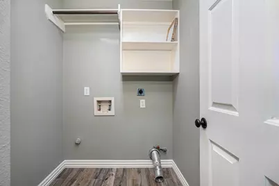 9338 Stoneridge Canyon Lane, Houston, TX 77089 - Photo 18
