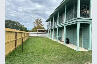 11226 W Jacinto Drive, Houston, TX 77044 - Photo 1