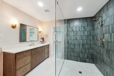 7715 Twin Hills Drive, Houston, TX 77071 - Photo 26