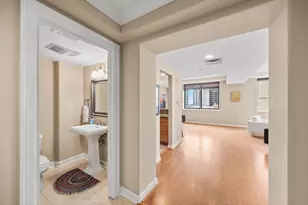 914 Main St, Houston, TX 77002 - Photo 10