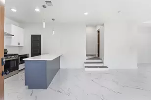 982 S Ellington St, Houston, TX 77088 - Photo 4