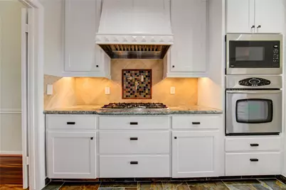 1016 Applewood Drive, Friendswood, TX 77546 - Photo 14
