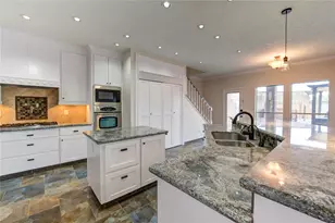 1016 Applewood Dr, Friendswood, TX 77546 - Photo 4