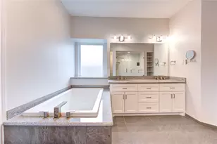 1016 Applewood Dr, Friendswood, TX 77546 - Photo 18