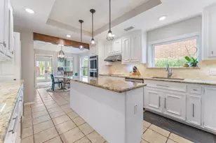 1418 Briarbend Dr, Sugar Land, TX 77479 - Photo 12