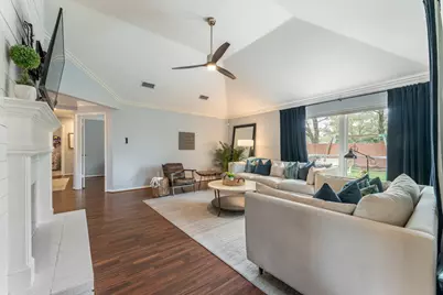 1418 Briarbend Drive, Sugar Land, TX 77479 - Photo 6