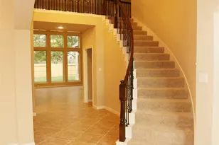 6003 Emmit Creek Ln, Sugar Land, TX 77479 - Photo 2